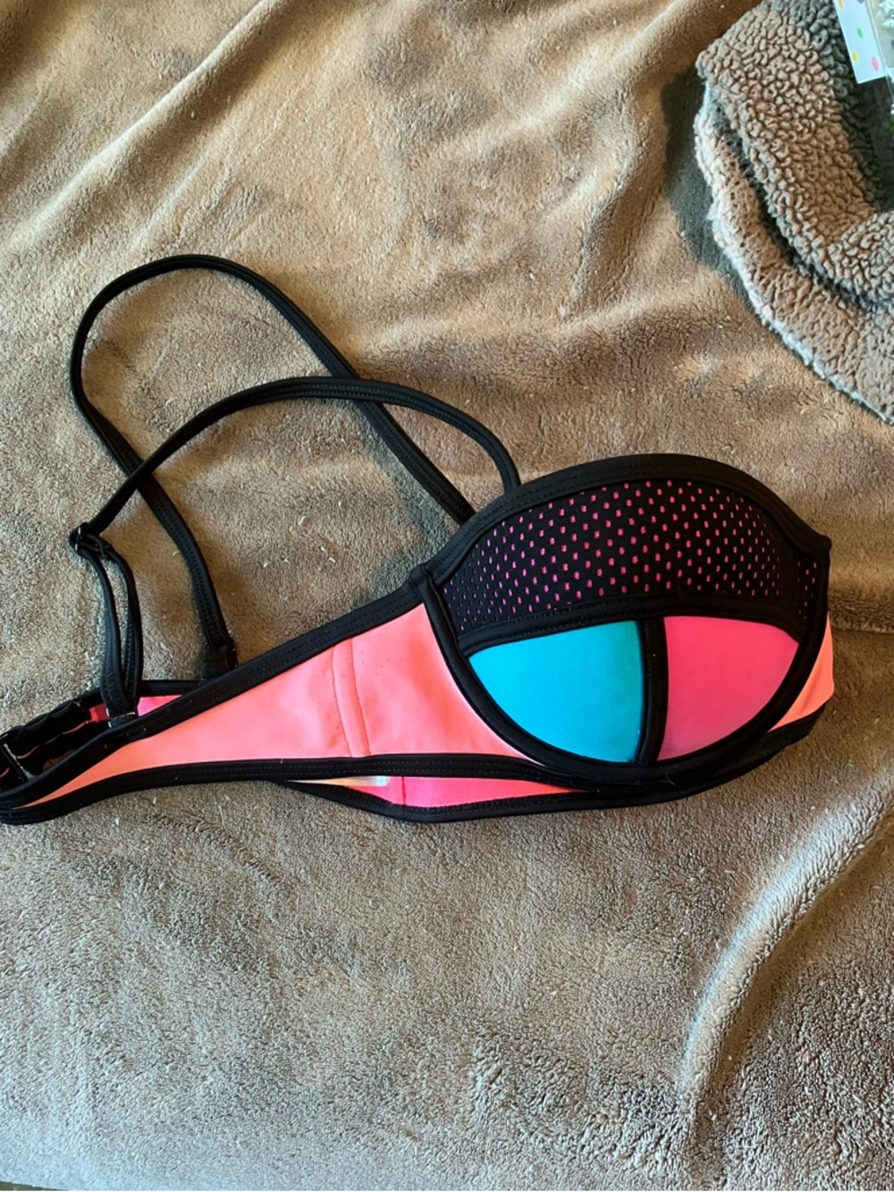 Bikini Top - Picture 4 of 4